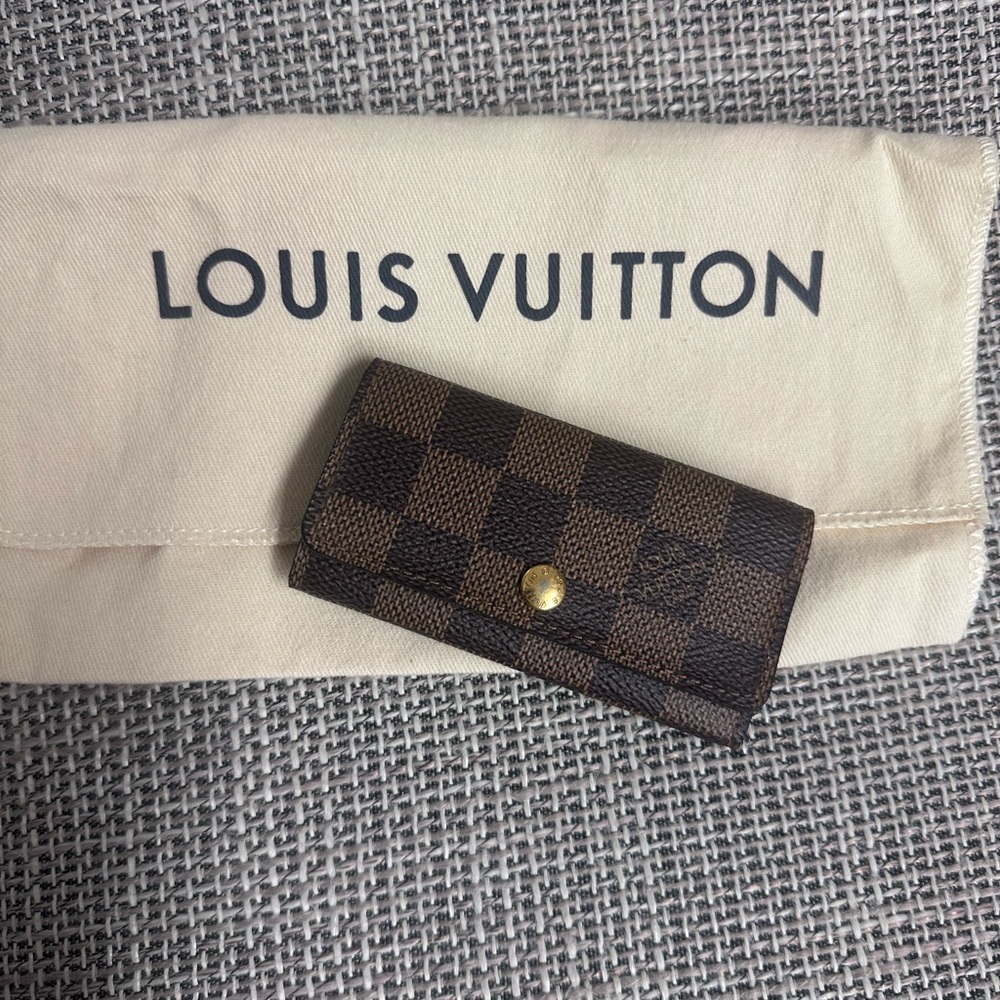 Authentic Louis Vuitton Damier Ebene Multicles 4 key case